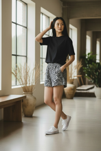 Load image into Gallery viewer, Flower & Vine Cotton Shorts