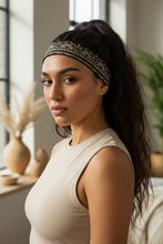 Load image into Gallery viewer, Shakti Lace Headband
